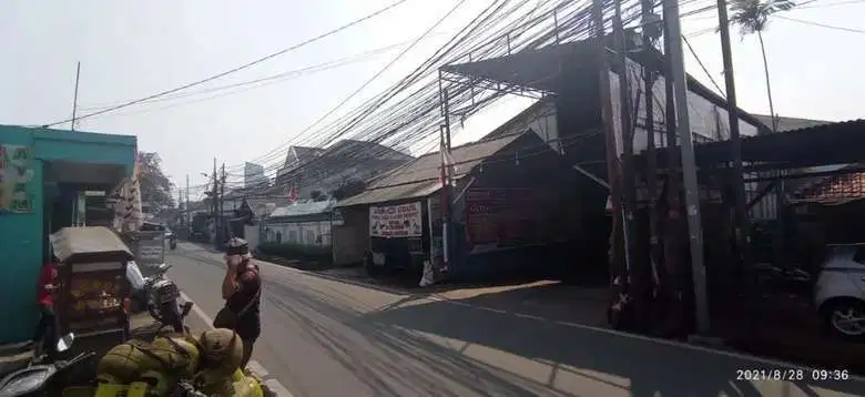Tanah di jual di tegal parang. Lokasi pinggir jalan.