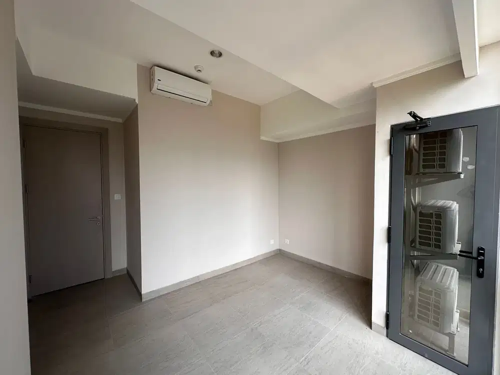 Disewa Apartemen Menara Jakarta 2 Kamar Semi Furnished Cantik