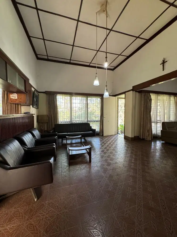 Dijual Rumah Luas 1400 m² di Cipaganti, Bandung