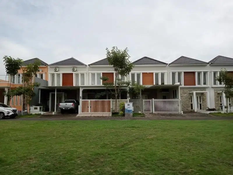 Rumah 2Lt Sidoarjo Murah Puri Surya Jaya Cluster Boston Free Kitchen