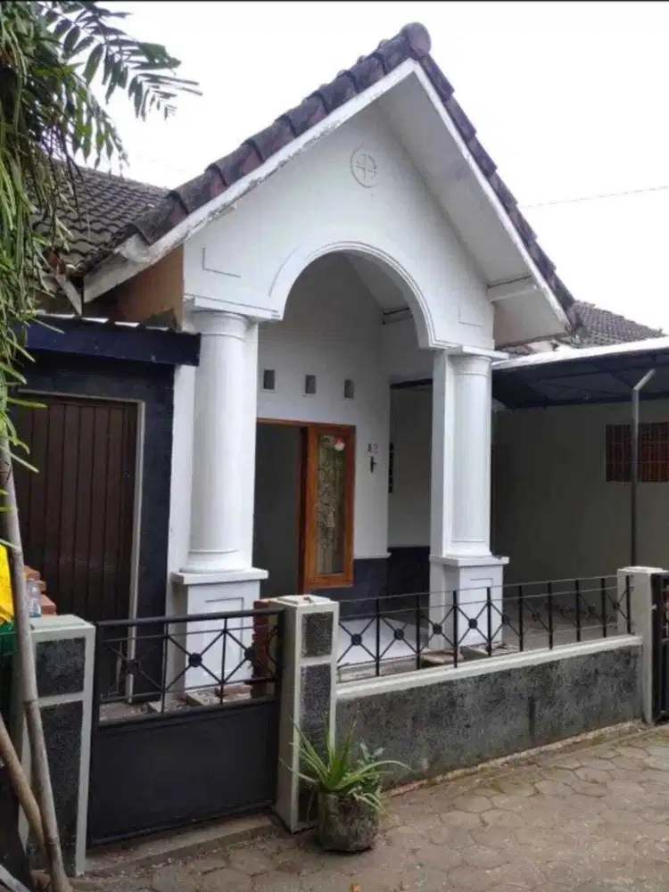 MURAH 600 jt-an ; Rumah Dekat UGM Kaliurang km 8