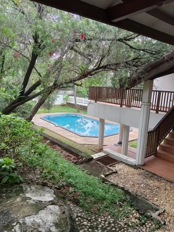 Dijual Rumah Asri di Kemang Timur, Bebas Banjir