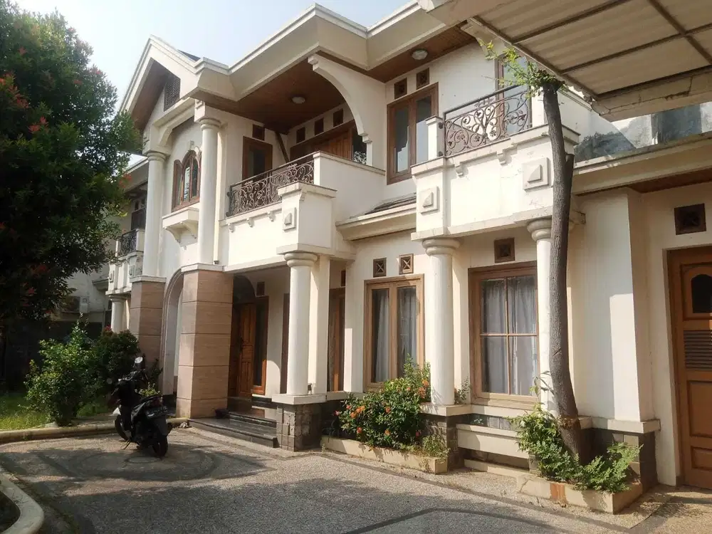 Perumahan Dukuh Bima Dekat Grand Wisata – Rumah Mewah, Posisi Hook