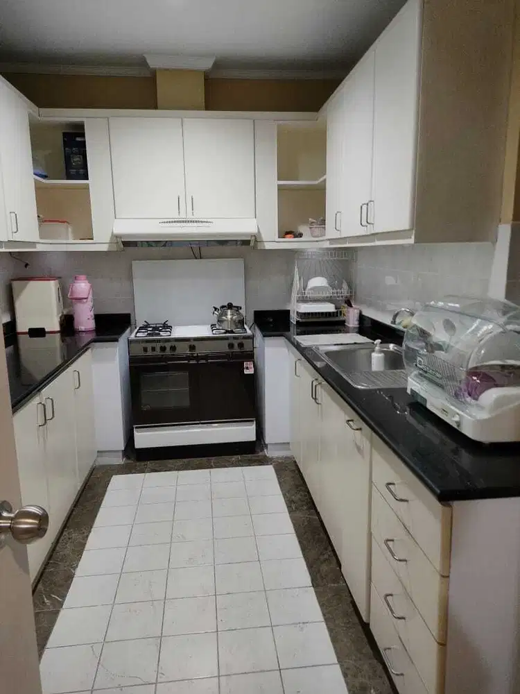 Dijual Apartemen Furnished 3BR Kedoya Elok Kebon Jeruk