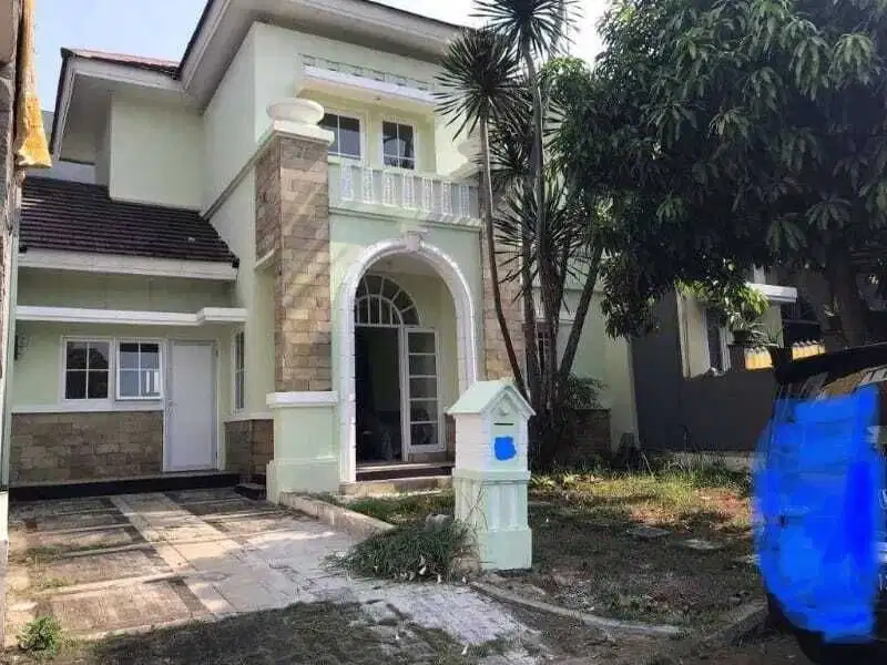 Rumah Mewah 2 Lantai dengan View Taman di Grand Wisata