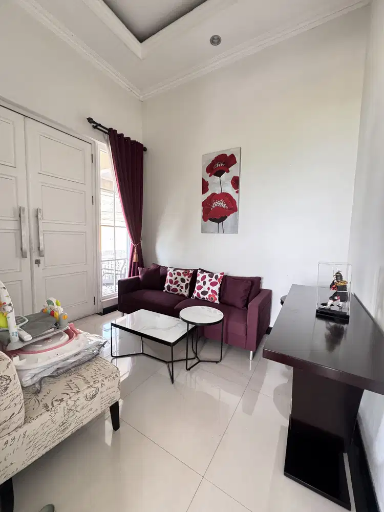 DIJUAL  CEPAT RUMAH VILLA 1 LANTAI SEMI FURNIS DI CIMAHI KOTA CIMAHI