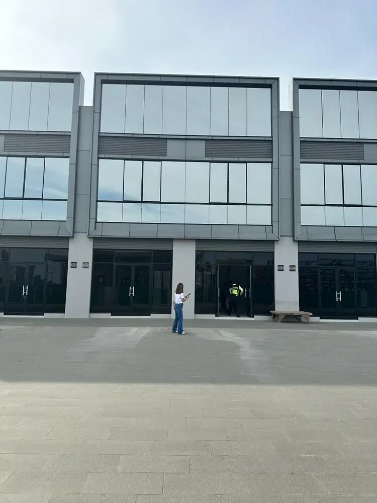 Disewakan 2 Ruko Ebony Gandeng Hadap 2 Muka Strategis PIK