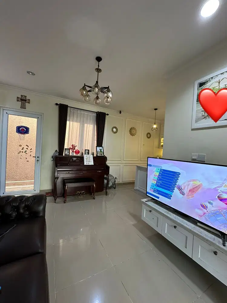 Dijual Rumah di Cluster Rossini, Gading Serpong. Semi Furnished Cantik