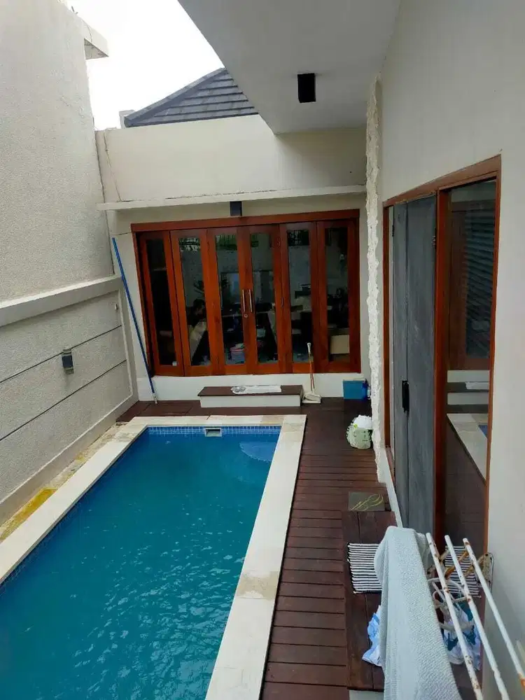 Rumah di area Jimbaran ungasan ada pool harga bagus