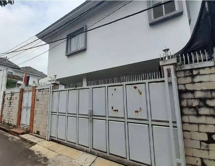 Rumah Luas Dan Mewah Dijual Di Perumahan Ciputat Baru