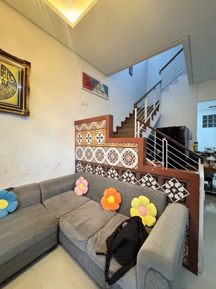 DIJUAL CEPAT RUMAH 2 LANTAI DI KOMPLEK BATU INDAH BANDUNG