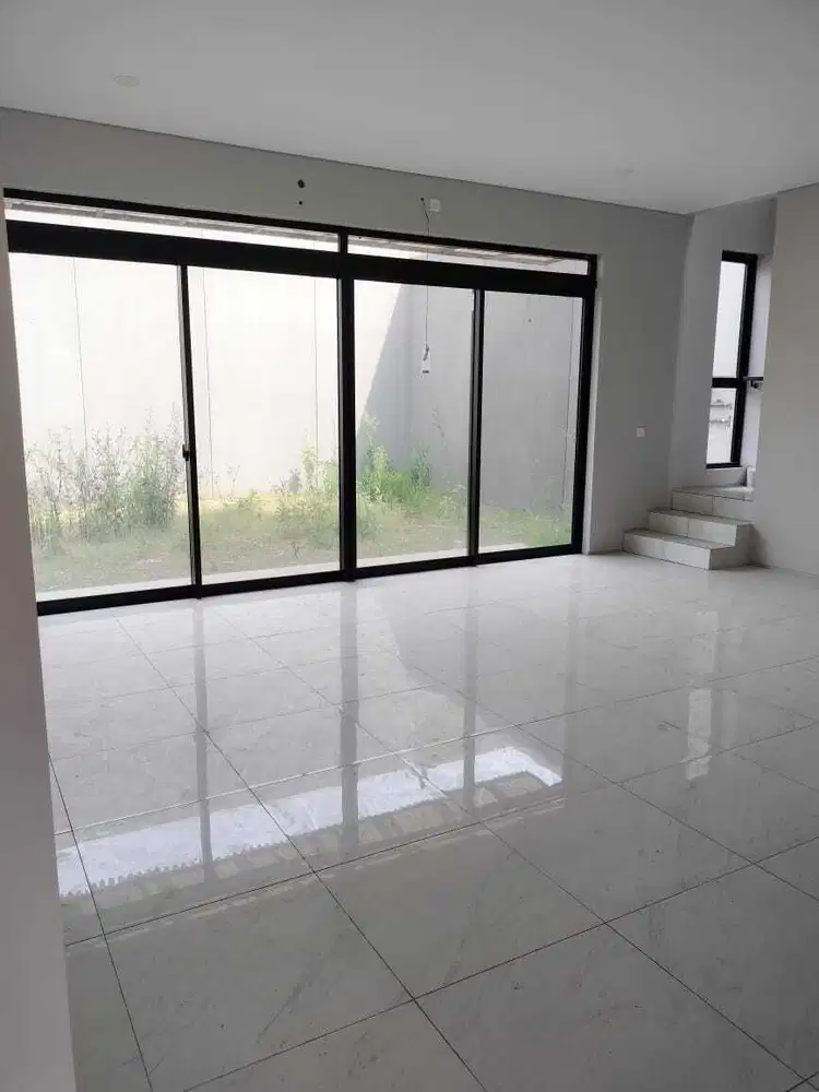 Rumah Baru Minimalis di Kota Baru Parahyangan