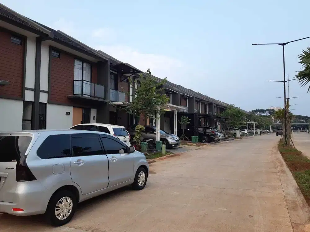 perumahan Lippo karawaci tangerang cluster Cendana peak boulevard row