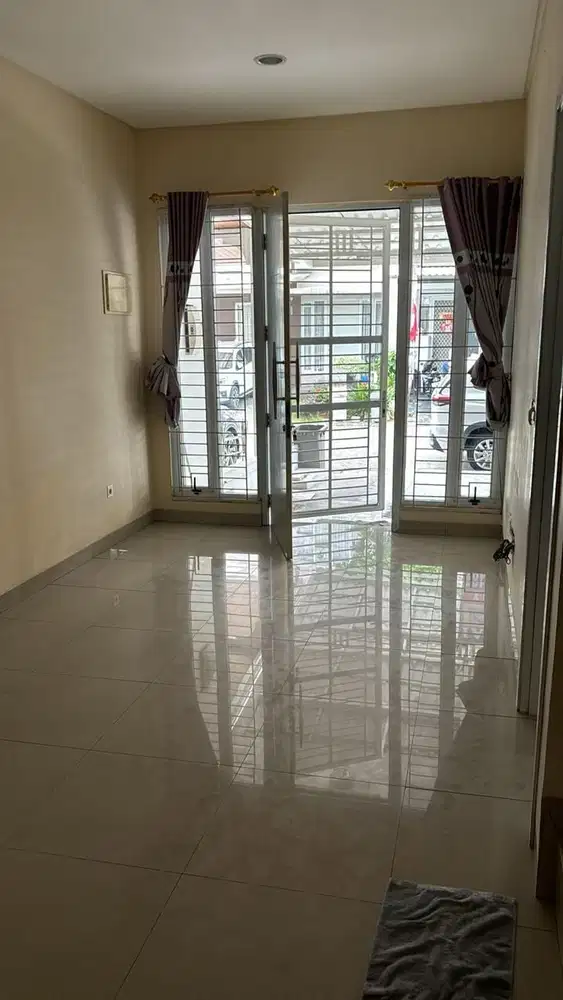 Rumah Green Lake City Cluster Amerika Latin