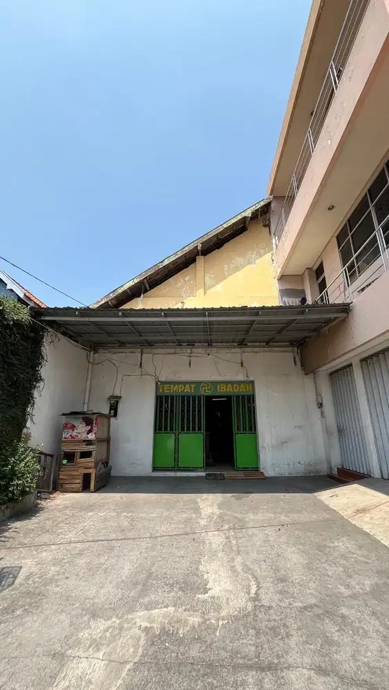 Gudang/pabrik dinoyo Surabaya