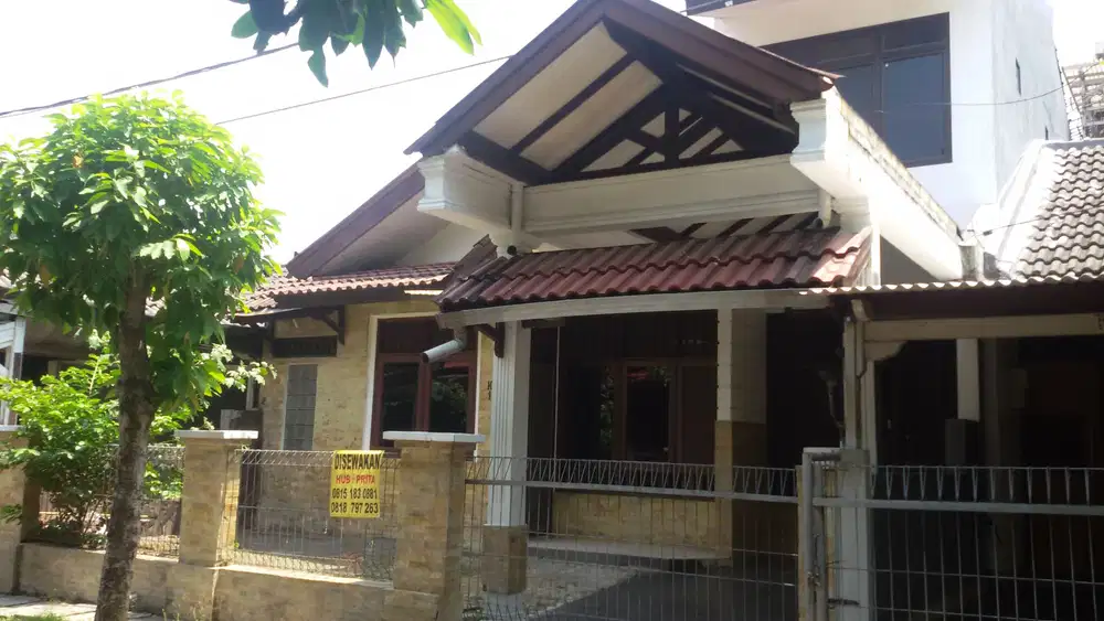 Rmh di Jl Duta 9 Kemang Pratama, Lt 162, 2lt, 3KT