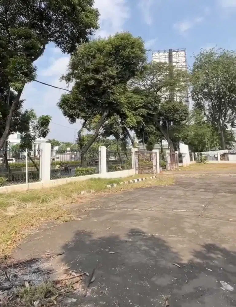Tanah Komersial Letjen S Parman Jakarta Barat