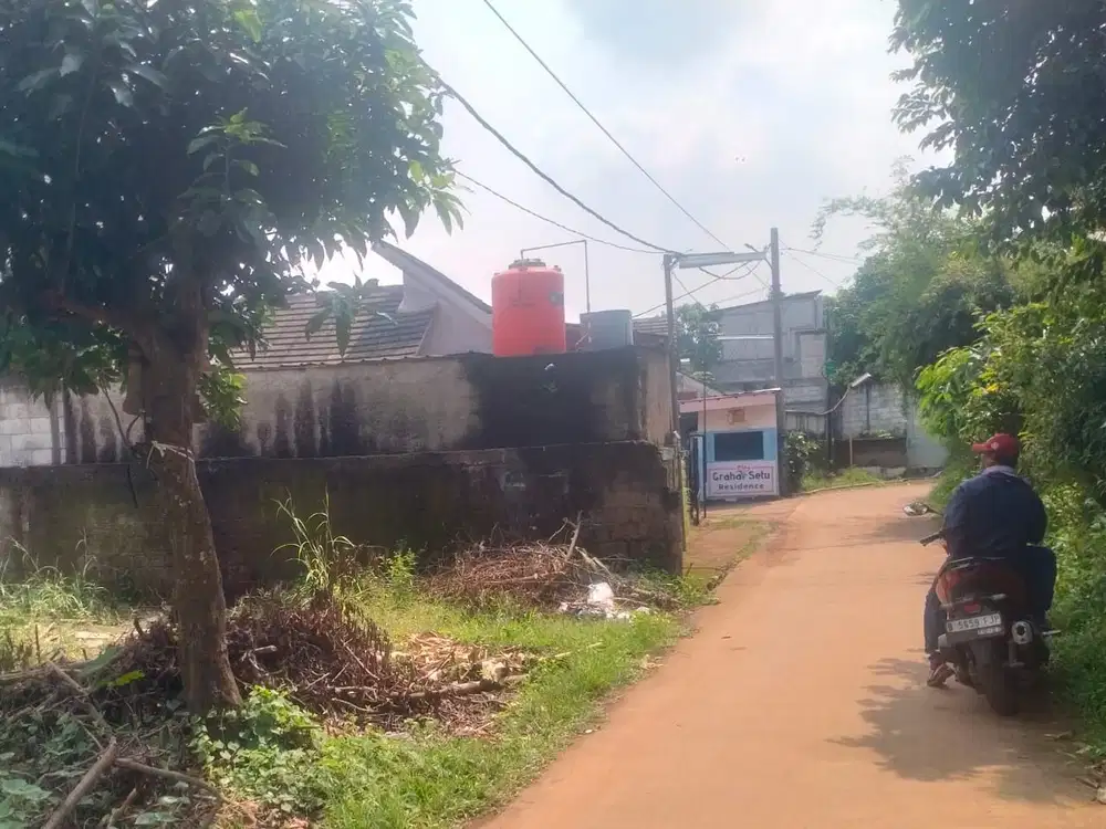 Dijual Tanah Darat pinggir jalan dekat Gerbang Komplek Setu Bekasi