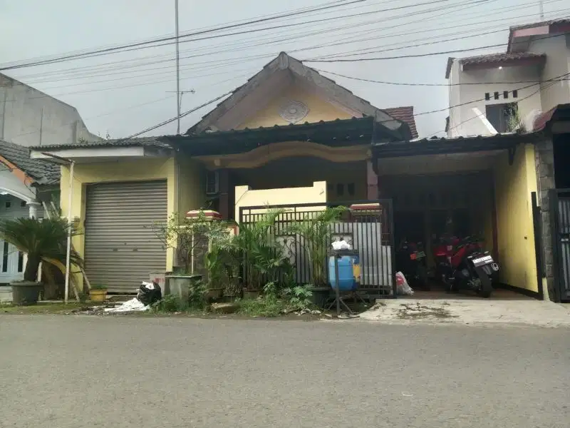 Rumah Strategis Untuk Usaha di Perum Griya Ciwangi Dekat Tol Sadang