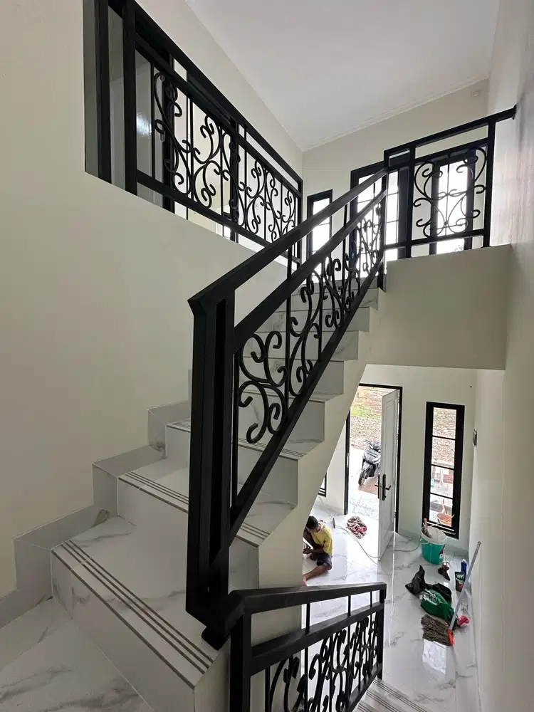 Rumah mewah 2 lantai di cibubur jakarta timur