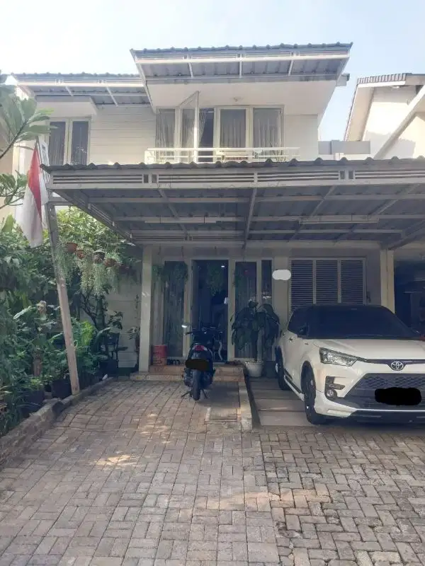 Jual Cepat Rumah Lt.160m di Citra Gran Depan Danau