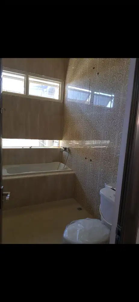 Rumah Babatan Pantai Utara 2 làntai Baru Bagus