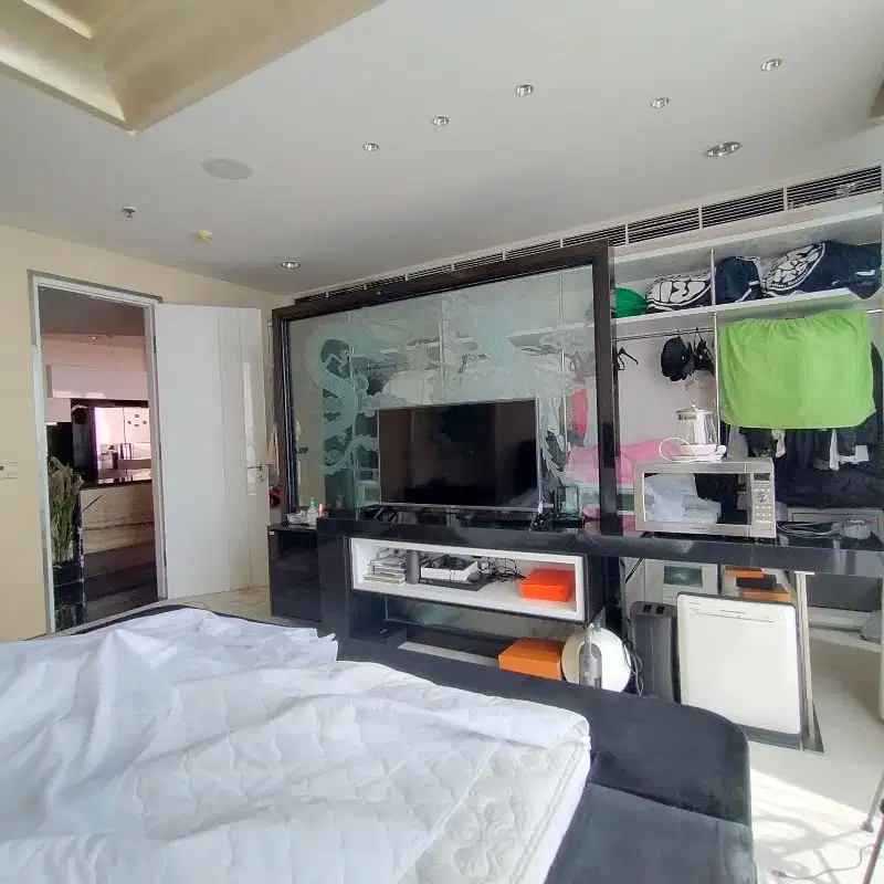 Dijual Apt Ancol Mansion 1BR, Renovasi total, Furnish 1,5M