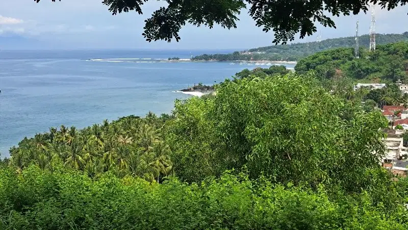 LAHAN OCEAN DAN SUNSET VIEW DI THE HILL SENGGIGI