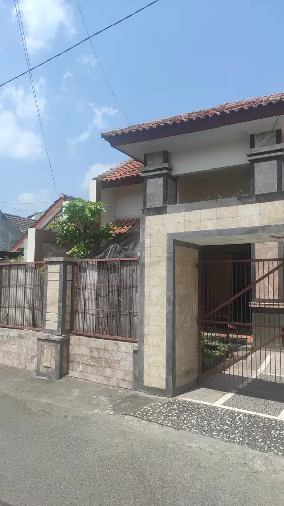 Jual Rumah Luas di Tamansiswa Yogyakarta