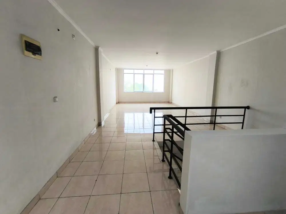 jual cepat ruko 3 lantai gandeng  muara karang pinggir jalan raya