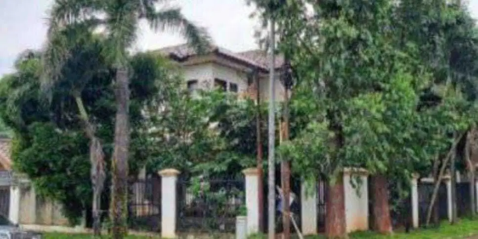 DIJUAL (LELANG) RUMAH MEWAH HOOK SERPONG (BSD) TANGERANG SELATAN