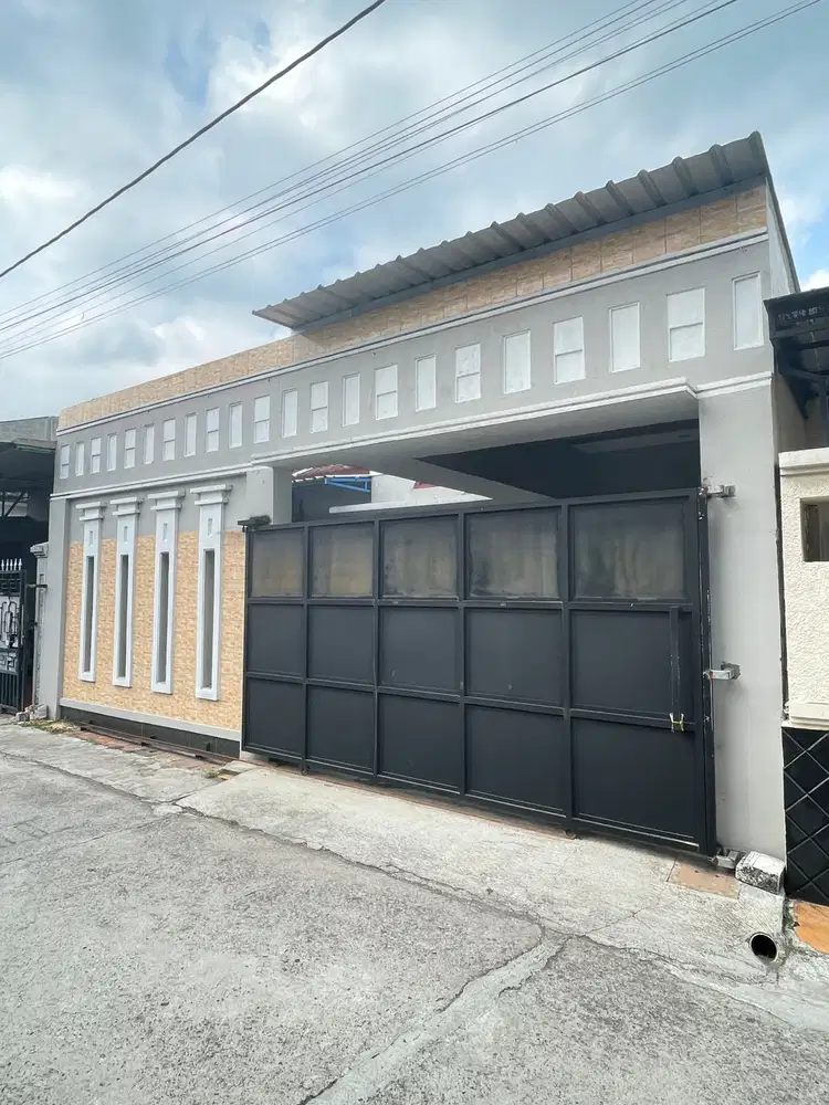 Rumah siap pakai full renovasi area solobaru