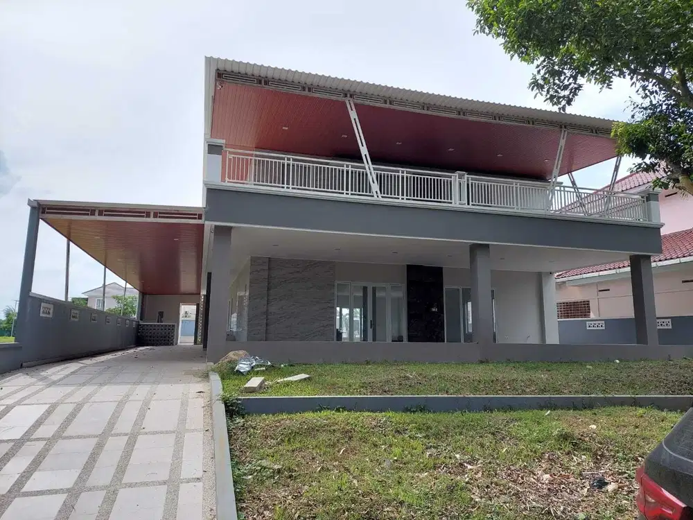 Rumah Suvarna Padi SHM Luas tanah 612 m2 dijual