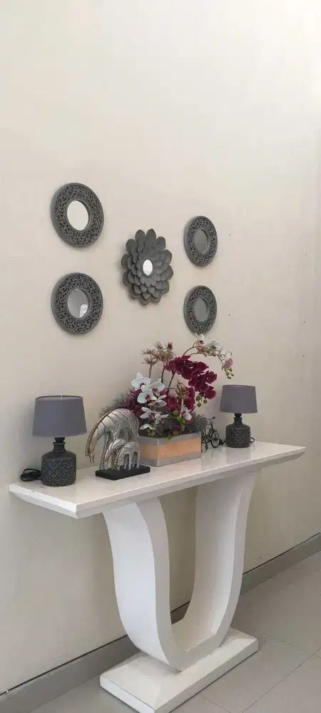 Rumah Minimalis 2lt Sby BARAT