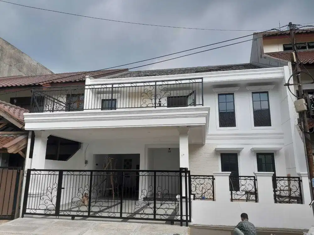 Dijual rumah baru renovasi di Puri Flamboyan - Rempoa