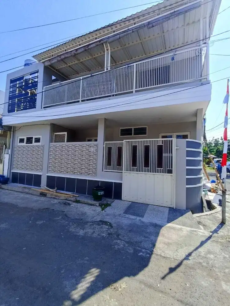 Rumah Mewah Istimewa dengan Kamar Banyak di Joyogrand Malang