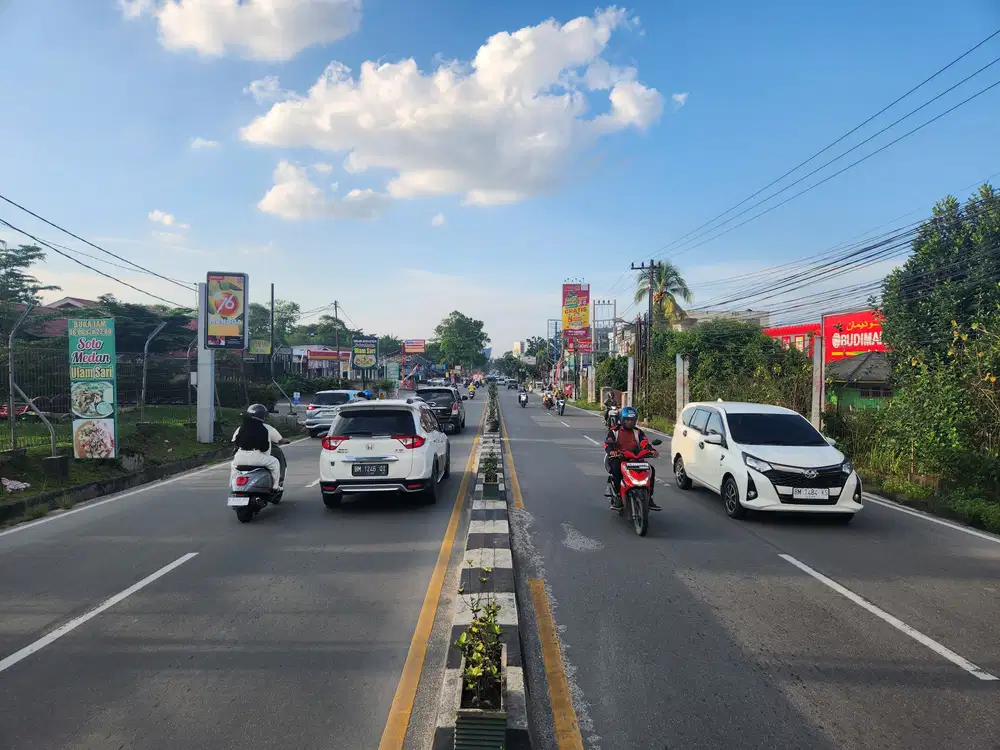 Tanah di jalur terpadat kawasan Sudirman, Pekanbaru.
