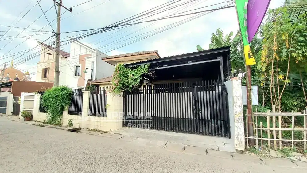 Dijual rumah second tanah luas siap huni murah disukmajaya,Depok