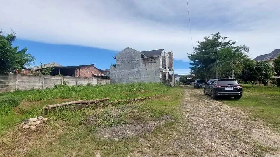 TANAH DI JUAL DI KOMPLEK PERUMAHAN LABUHAN RATU