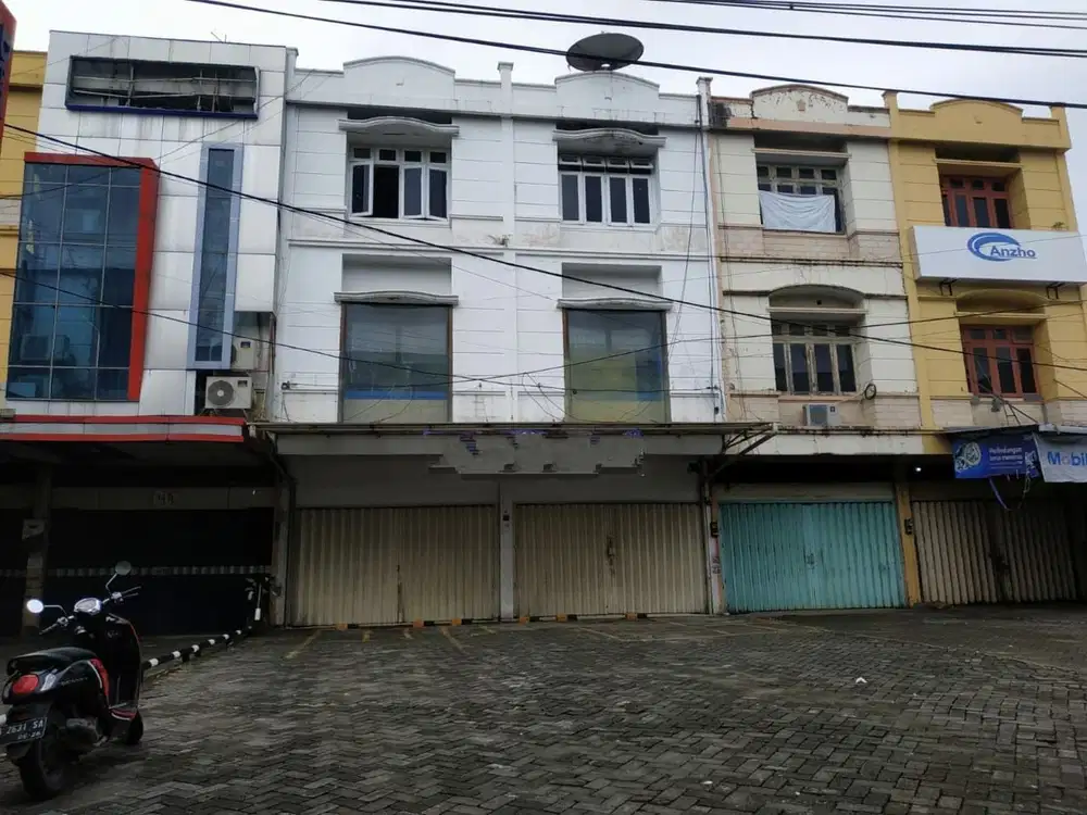 Ruko 3 lantai Jl Ap Pettarani