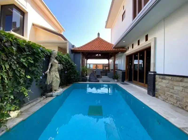 Villa Baru Gress di Padonan Tibubeneng Canggu badung