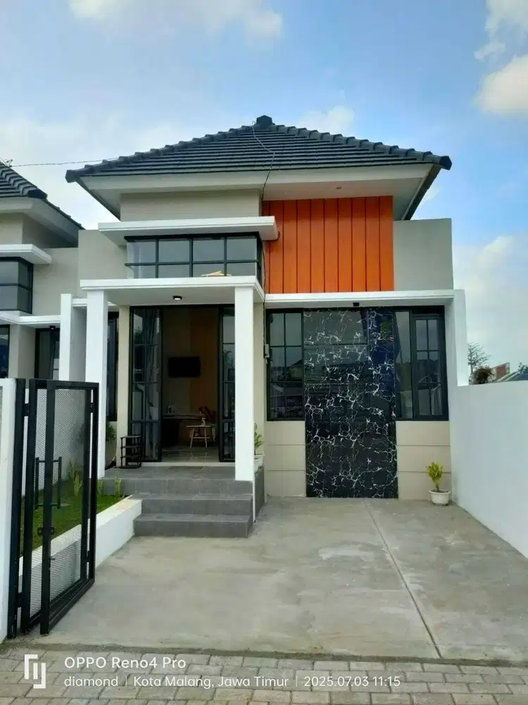 RUMAH MEWAH MURAH KOTA MALANG SUKUN SIAP HUNI