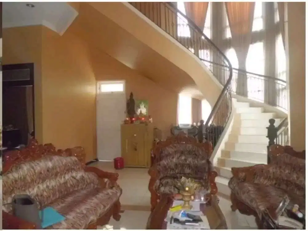 Dijual cepat, BU, murah, mewah, di Citraland Villa Sentra