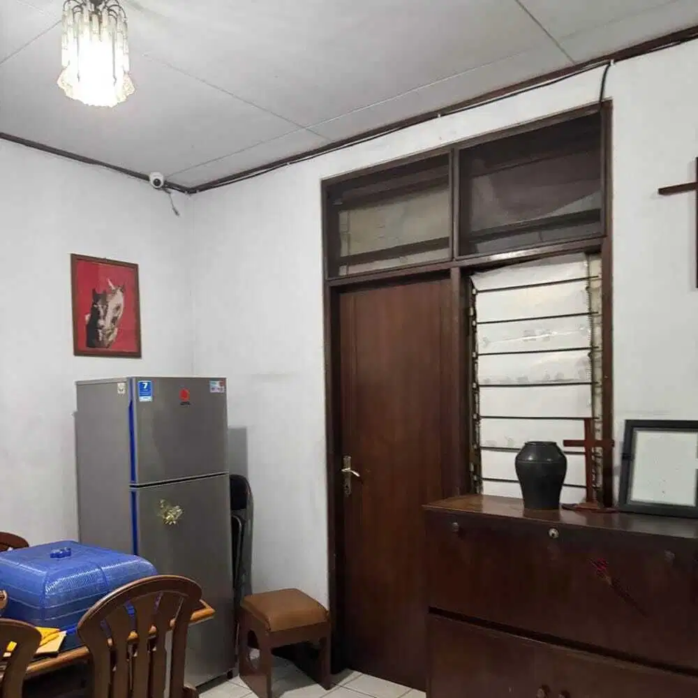 Rumah murah di Taman Alfa Indah jakarta Barat