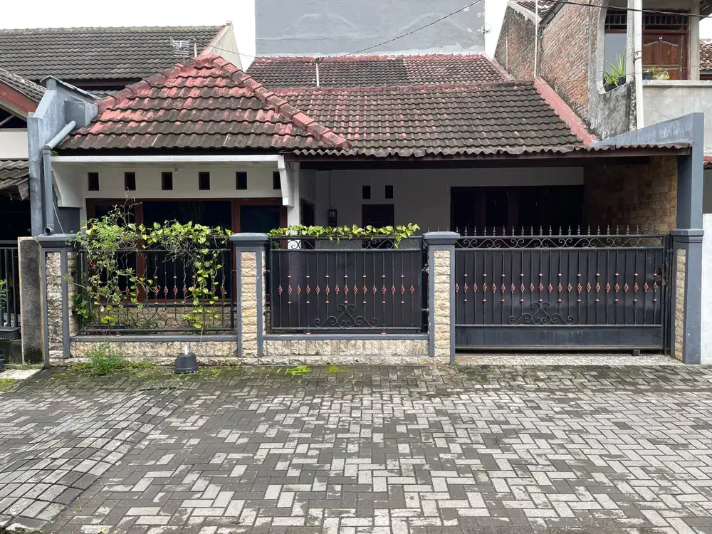 JUAL RUMAH DIDALAM PERUMAHAN SEKITAR WIROSABAN YOGYAKARTA