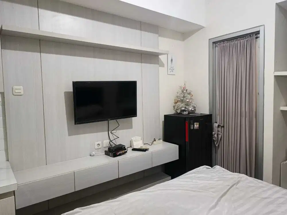 Apartemen green lake sunter