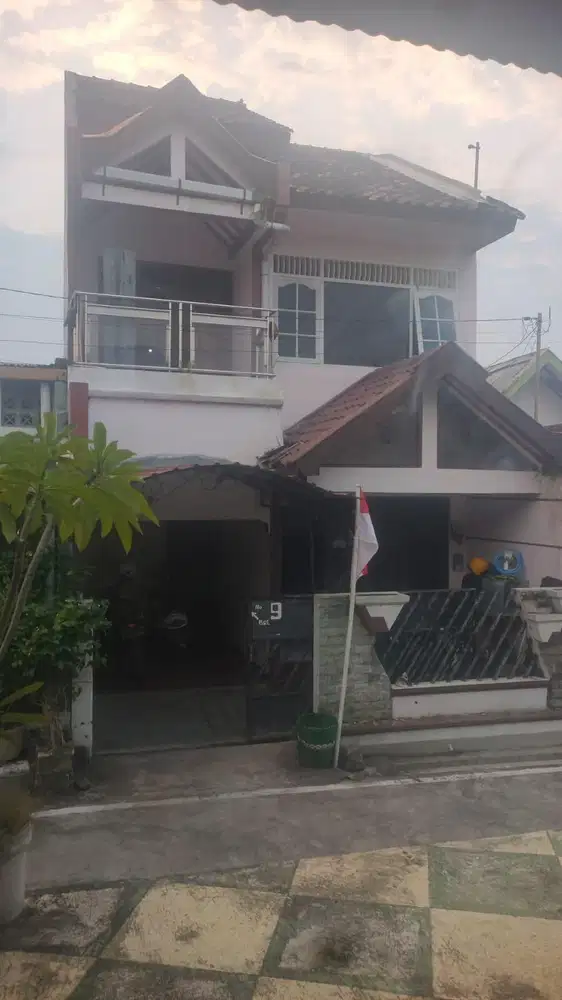 RUMAH SIAP HUNI DI PERUMAHAN MOJOSONGO JEBRES SOLO