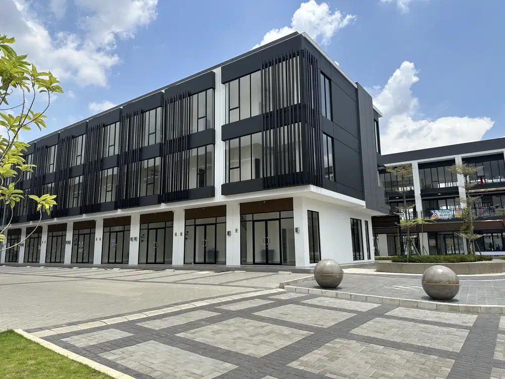 Ruko hampton strategis ppn siap huni tenant blackowl papaya