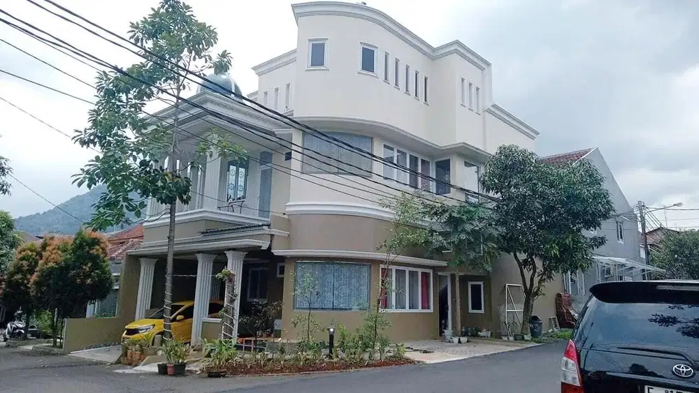 Rumah Mewah 6 KT di Cluster Taman Udayana Sentul City, Bogor