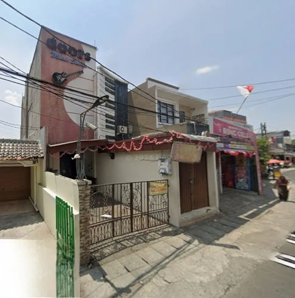 Jual Rumah Cocok untuk Usaha Area Komersil - Pisangan, Jakarta Timur